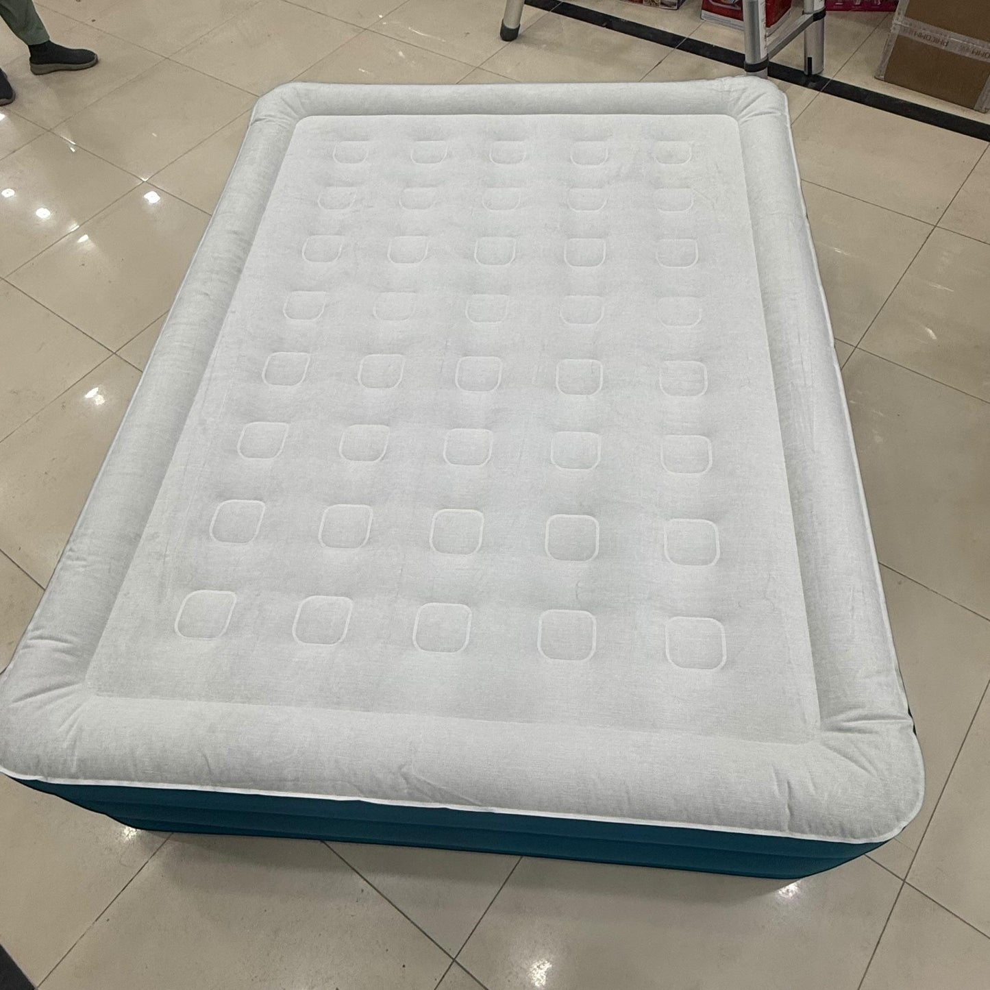 Inflatable Air Bed with Built-in AC Pump HT-696A